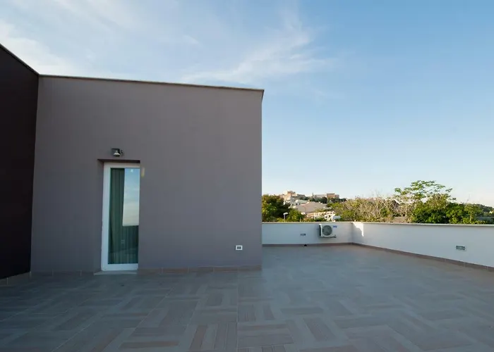La Terrazza Di Harmakhis Konukevi 4*